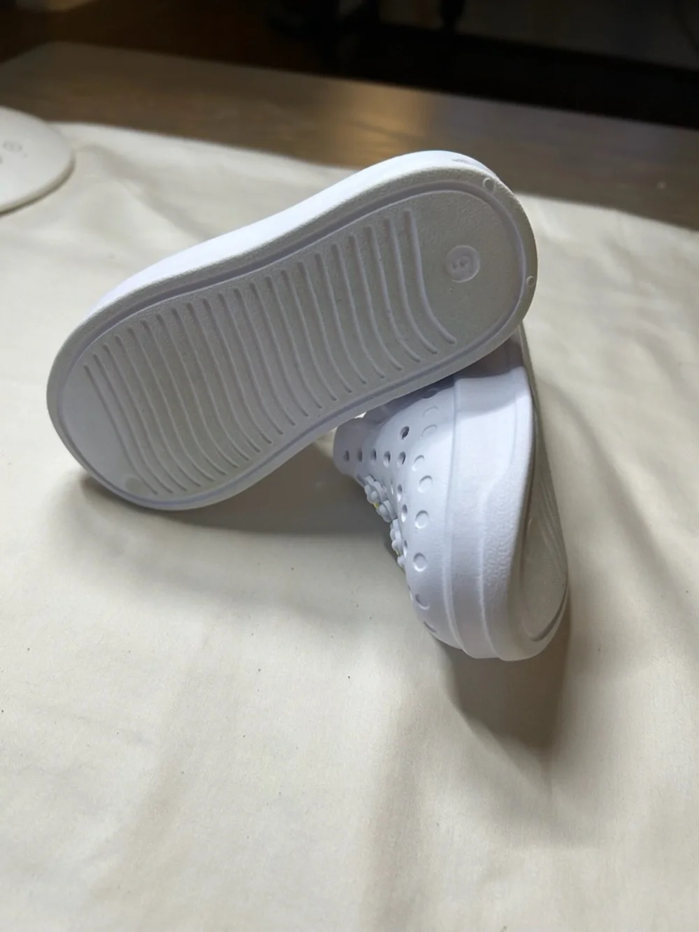 Toddler White Slip-On Floral Clog Shoes